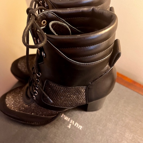 Patricia Pepe Italian Made Ankle Boots - Picture 4 of 7